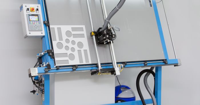 PM913 Fräsmaschine Schaltanlagenbau